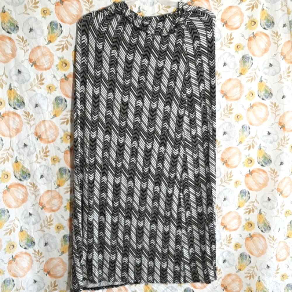 Black Bronze White Maxi Skirt